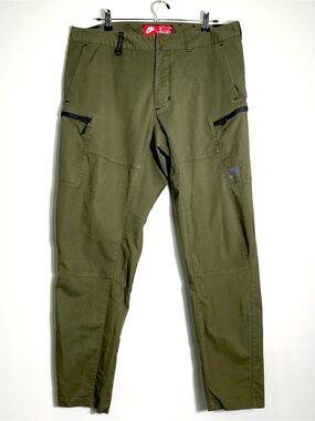 NIKE Men's Cargo Olive Green Zip Pockets Stretch Outdoor Hiking Pants Size 36